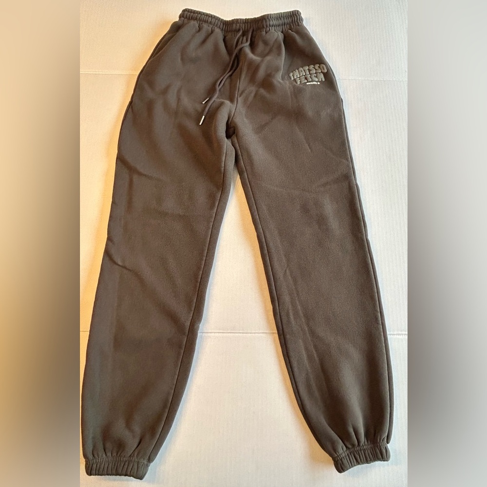 Women’s That’s So Fetch Sweatpants Charcoal Gray Size Small
